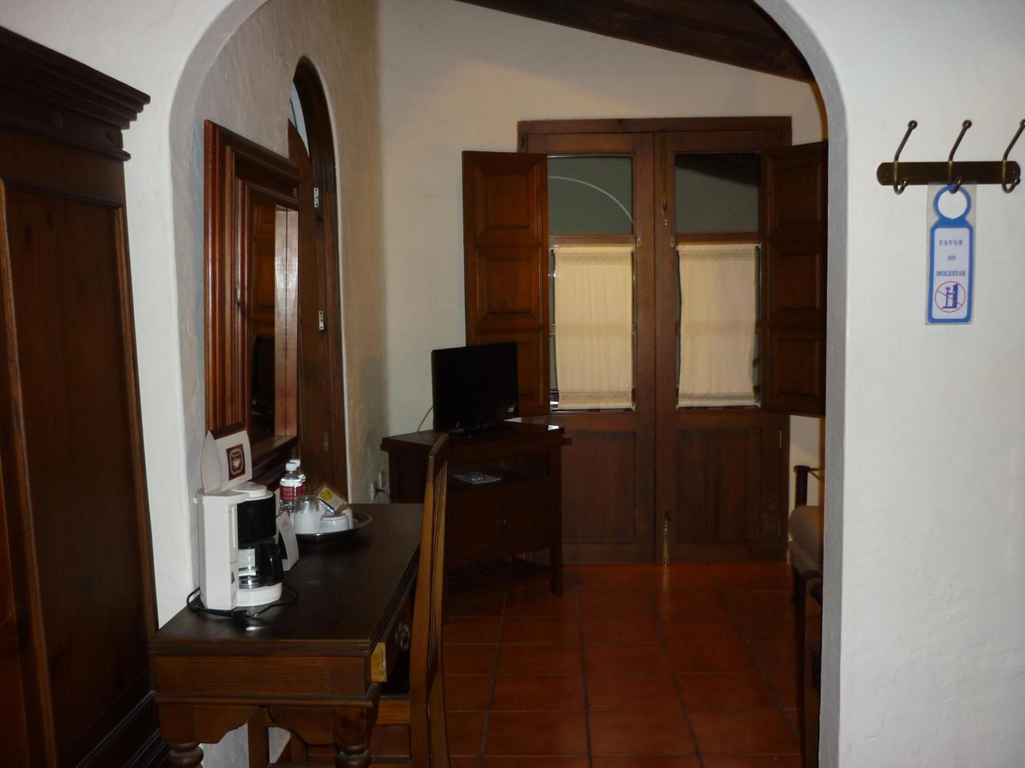 Meson Del Alferez Coatepec Hotel โกอาเตเปก ภายนอก รูปภาพ