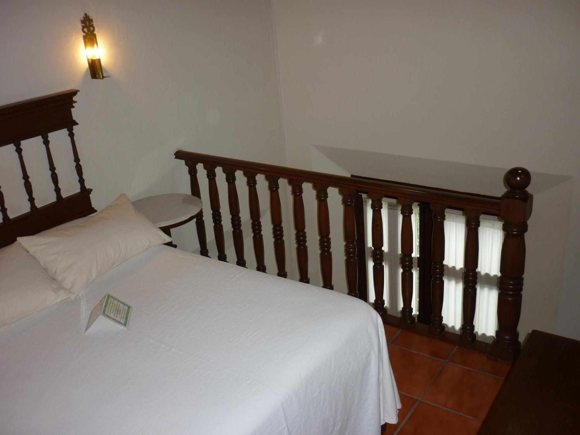 Meson Del Alferez Coatepec Hotel โกอาเตเปก ภายนอก รูปภาพ