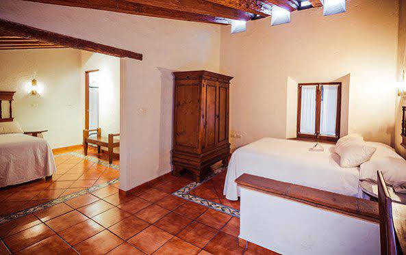 Meson Del Alferez Coatepec Hotel โกอาเตเปก ภายนอก รูปภาพ